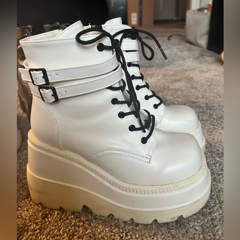 Demonia Technopagan boots size 8